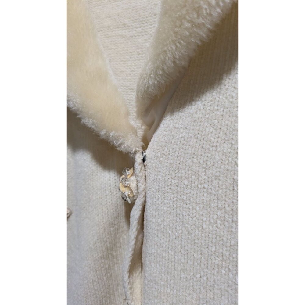 VTG J Two New York Womens Cardigan XXL Cream Faux Fur Collar Sequins Snowflakes - Picture 7 of 13